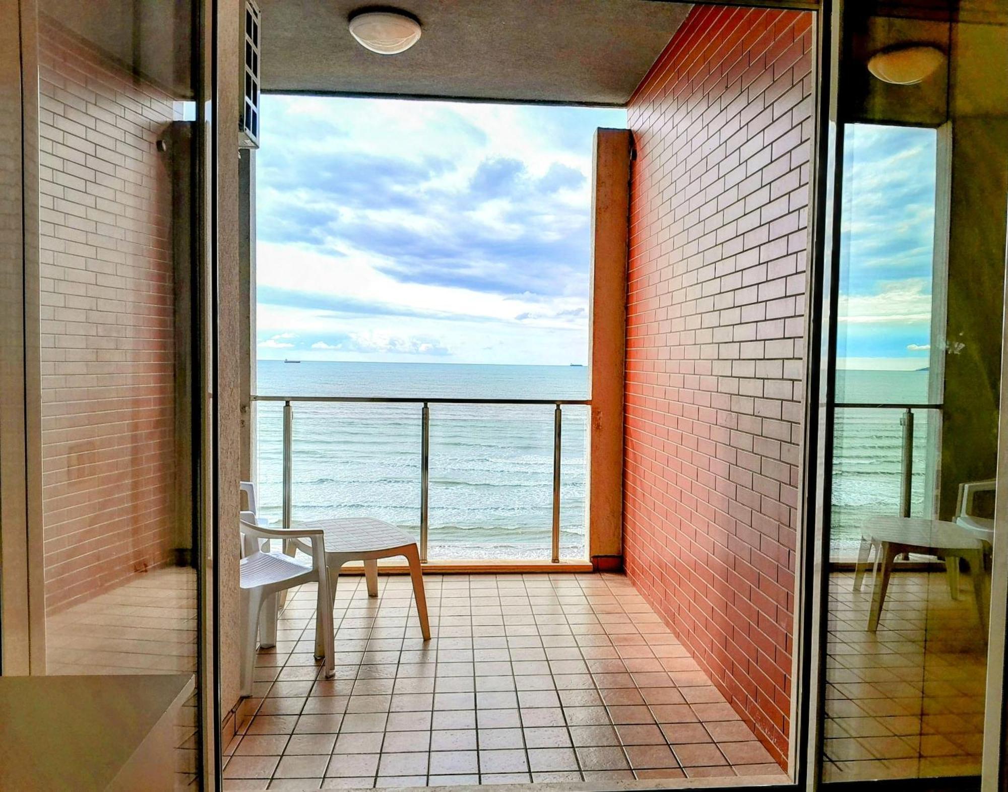 Turtle Apartment Durrës Exterior foto