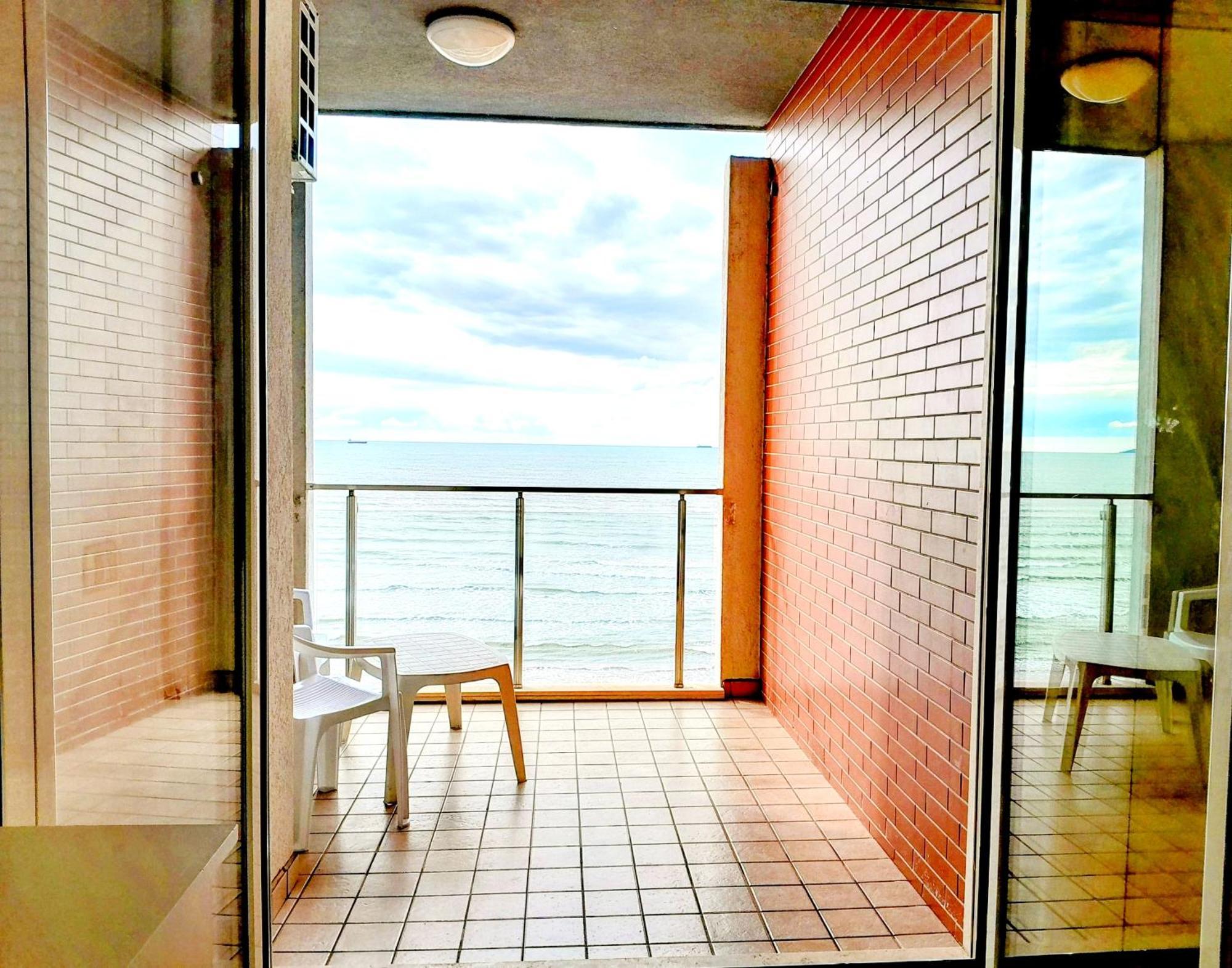 Turtle Apartment Durrës Exterior foto